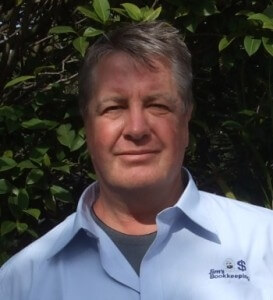 <b class="small-title text-center">MIKE BOARDMAN</b>