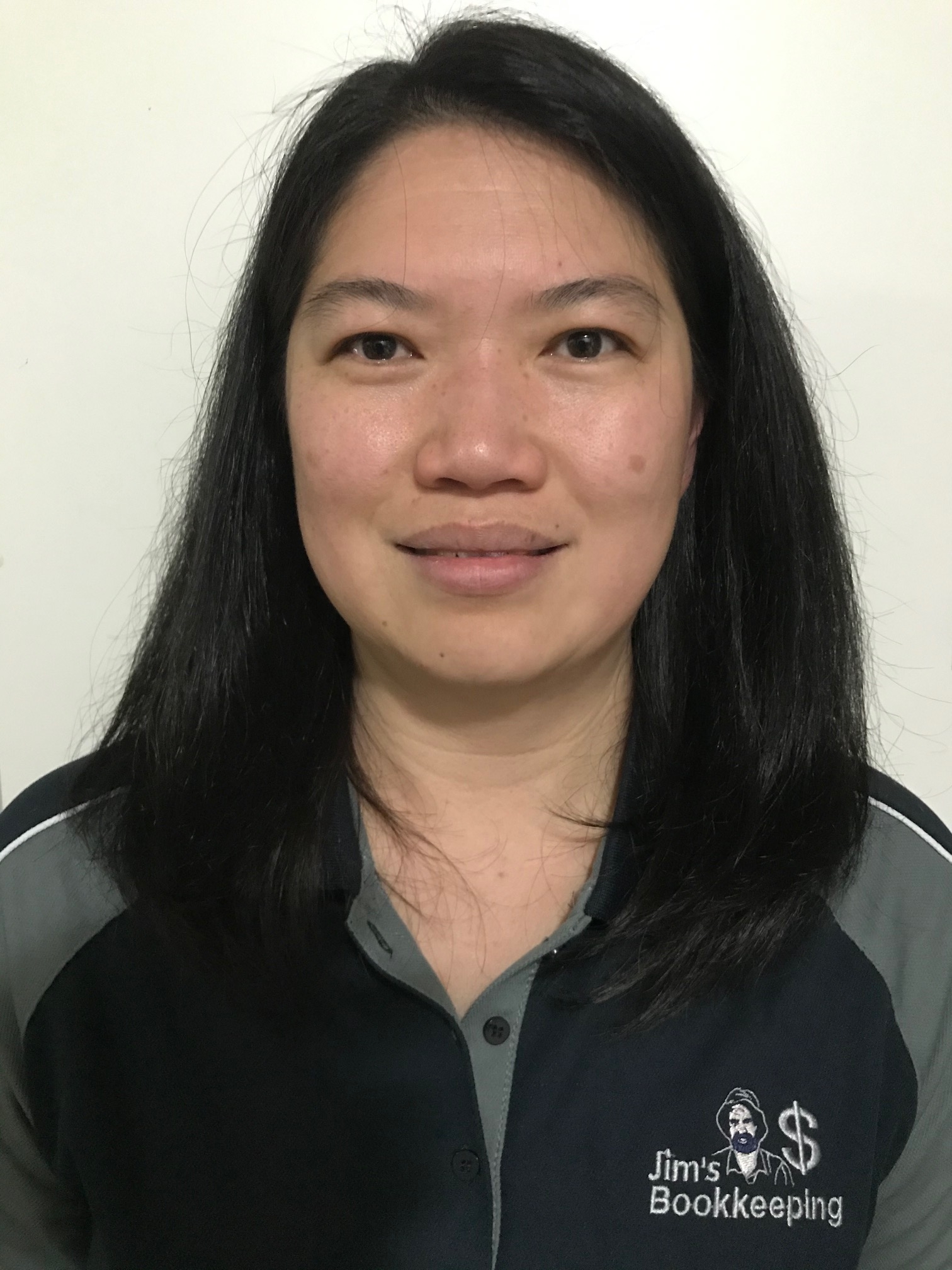 <b class="small-title text-center">Imelda Djohan</b>