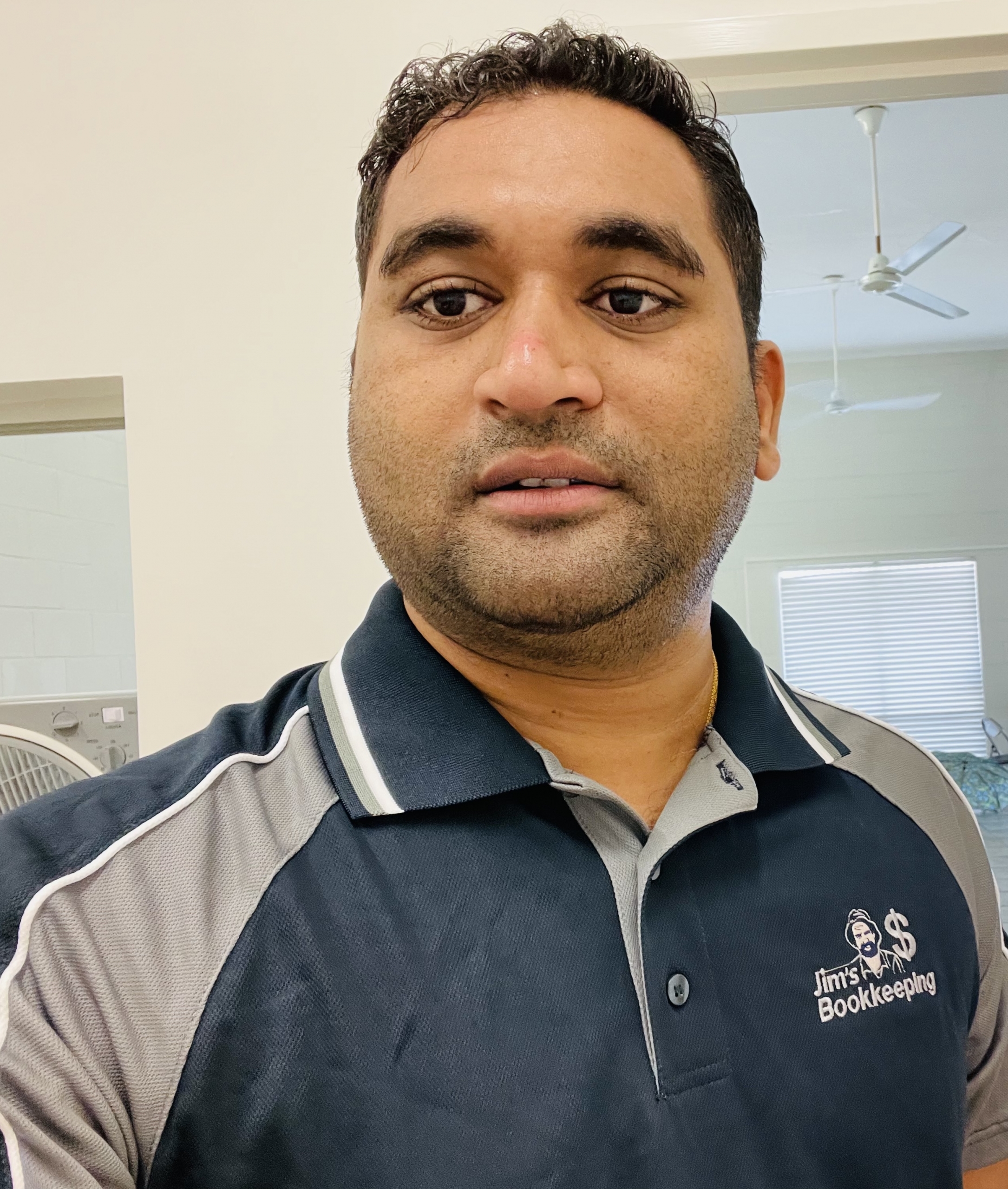 <b class="small-title text-center">Sautankumar Patel</b>